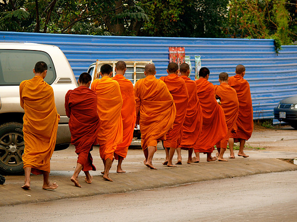 Monks, Battambang