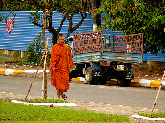 Monk, Battambang