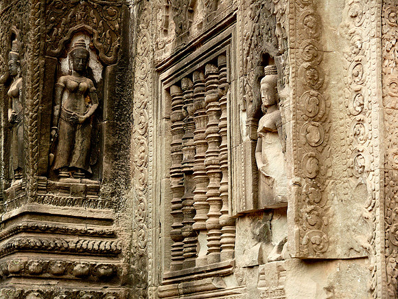 Apsara Carvings